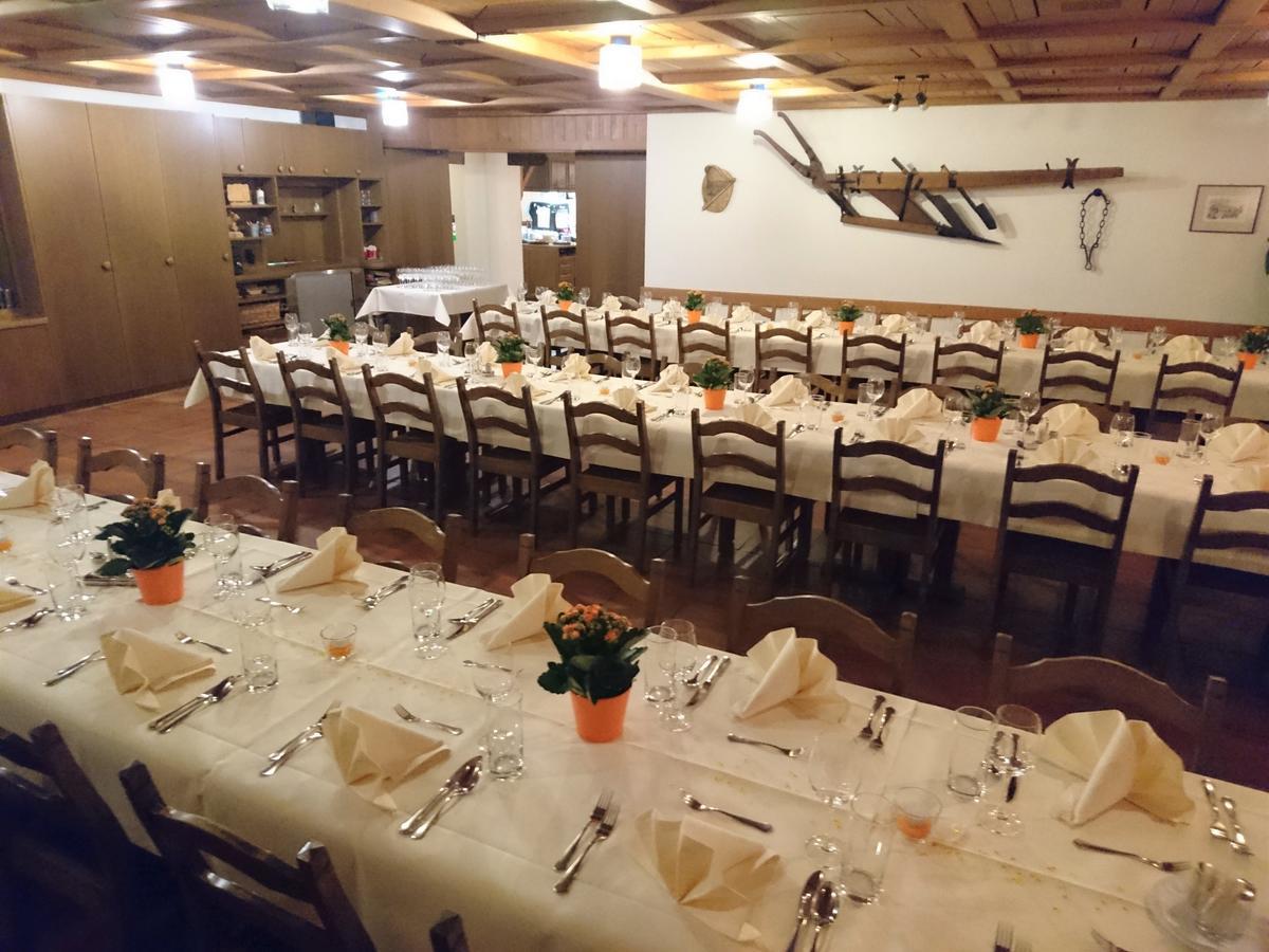Gasthaus Zum Ochsen Neuhaus Esterno foto
